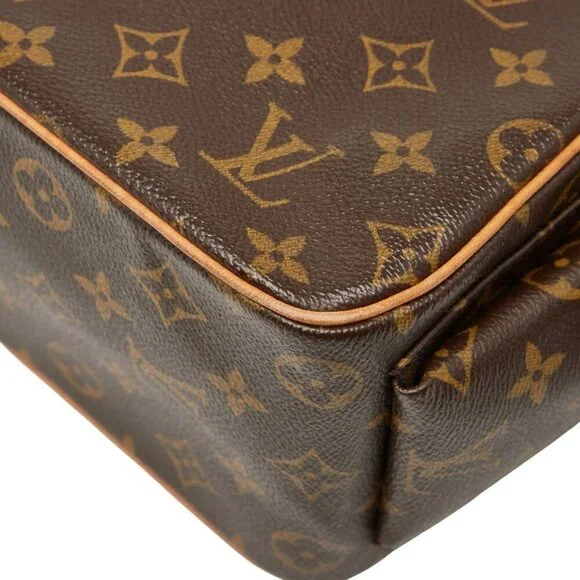 LOUIS VUITTON Brown Monogram Leather Bag - Picture 6 of 11